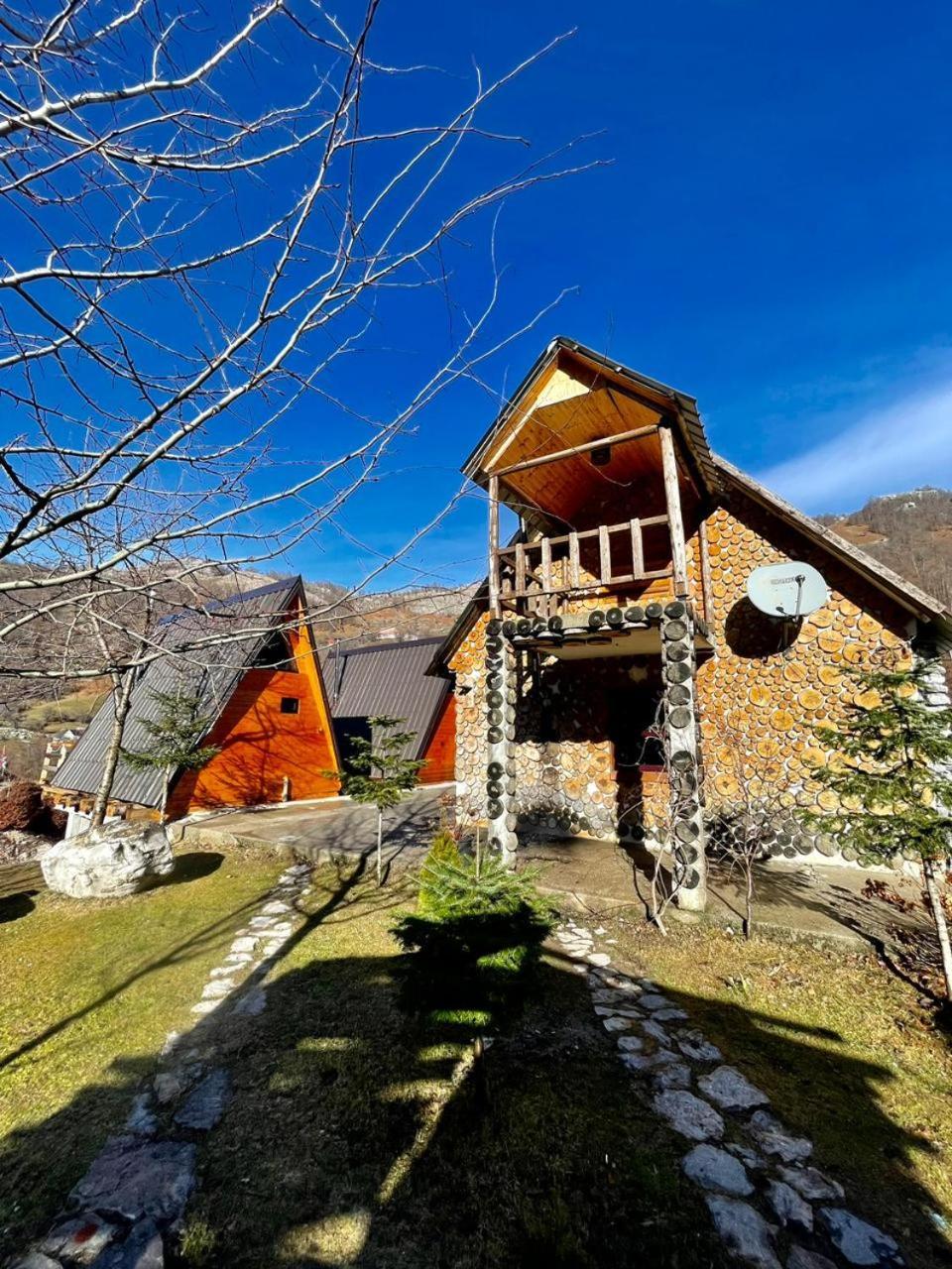 Vilat Suka Mkushit Shkodër Esterno foto